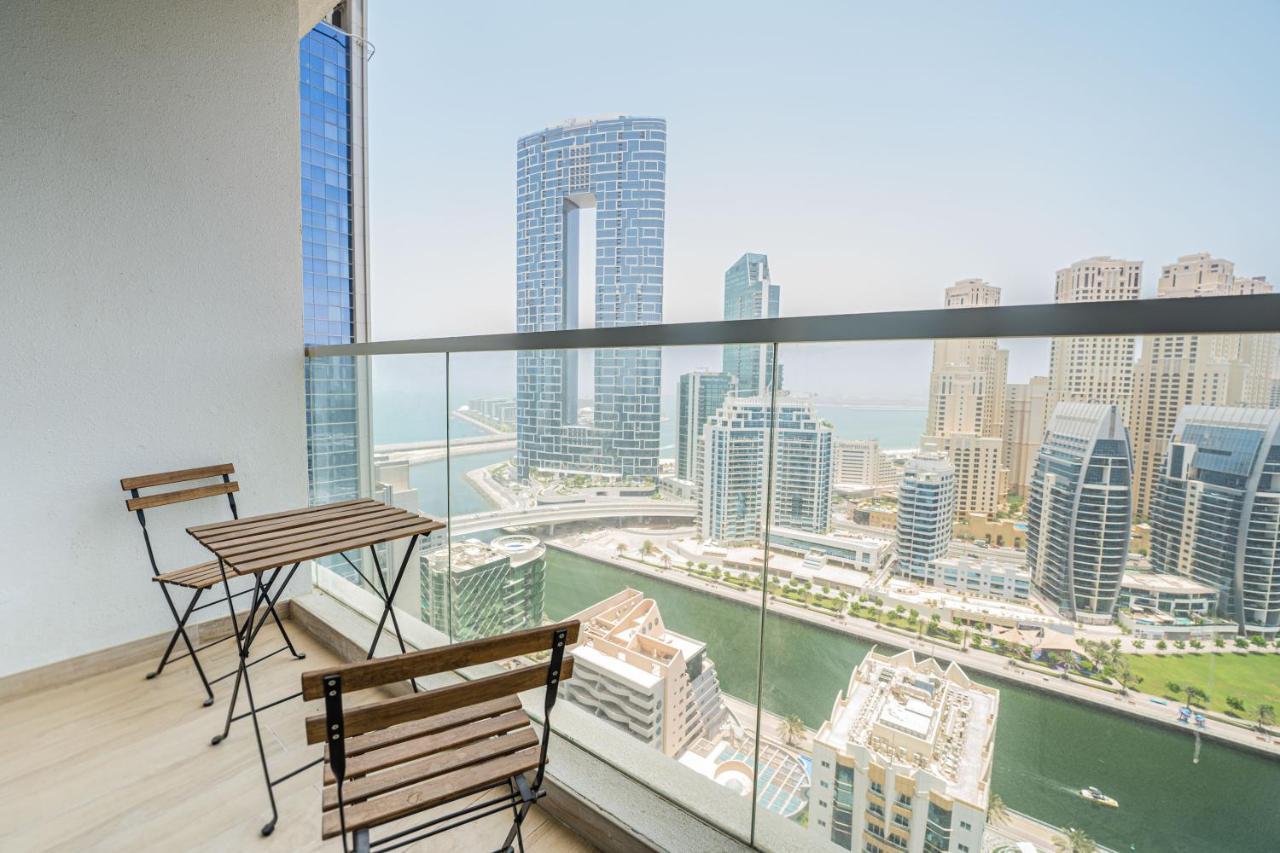 Fam Living - Marina Marvel - Studio Apartment With Breathtaking Views In Studio One Tower Ντουμπάι Εξωτερικό φωτογραφία