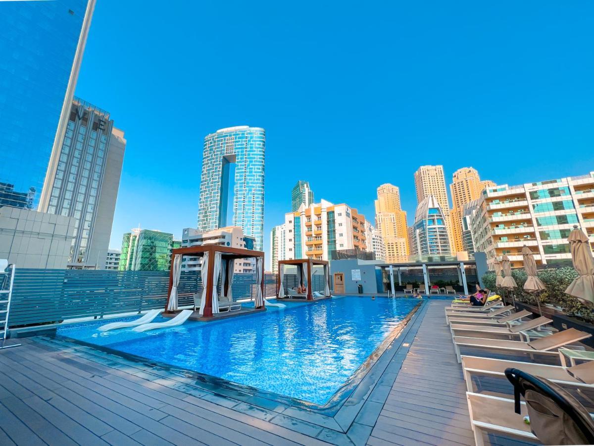 Fam Living - Marina Marvel - Studio Apartment With Breathtaking Views In Studio One Tower Ντουμπάι Εξωτερικό φωτογραφία